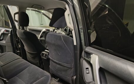 Toyota Land Cruiser Prado 150 рестайлинг 2, 2015 год, 2 300 000 рублей, 7 фотография