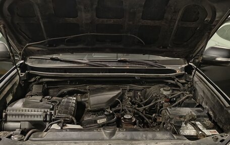 Toyota Land Cruiser Prado 150 рестайлинг 2, 2015 год, 2 300 000 рублей, 13 фотография