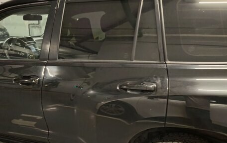 Toyota Land Cruiser Prado 150 рестайлинг 2, 2015 год, 2 300 000 рублей, 20 фотография