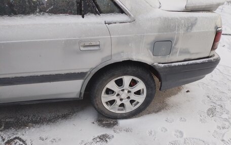 Mazda 626, 1989 год, 35 000 рублей, 3 фотография