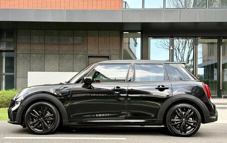 MINI Hatch, 2022 год, 1 640 000 рублей, 5 фотография