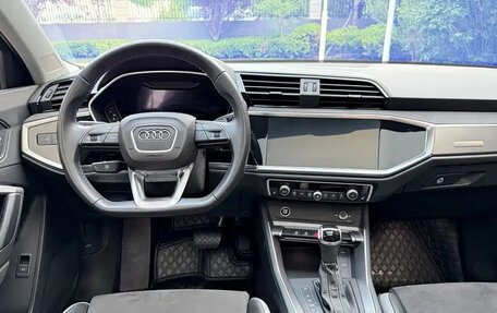 Audi Q3, 2022 год, 2 000 000 рублей, 11 фотография