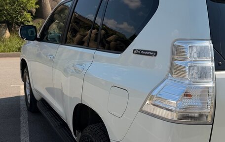 Toyota Land Cruiser Prado 150 рестайлинг 2, 2012 год, 2 600 000 рублей, 6 фотография