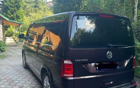 Volkswagen Multivan T6 рестайлинг, 2017 год, 2 700 000 рублей, 9 фотография