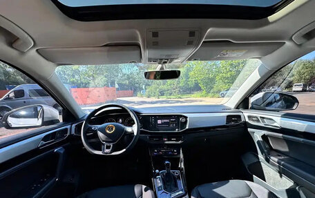 Volkswagen Touran III, 2022 год, 1 700 000 рублей, 9 фотография