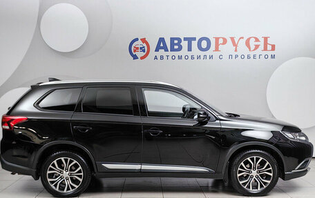 Mitsubishi Outlander III рестайлинг 3, 2018 год, 1 899 000 рублей, 5 фотография