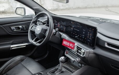 Ford Mustang, 2023 год, 5 990 000 рублей, 10 фотография