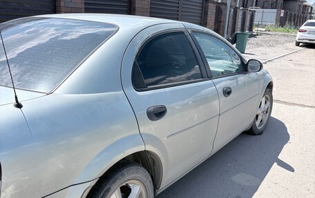 Dodge Stratus II, 2004 год, 330 000 рублей, 23 фотография