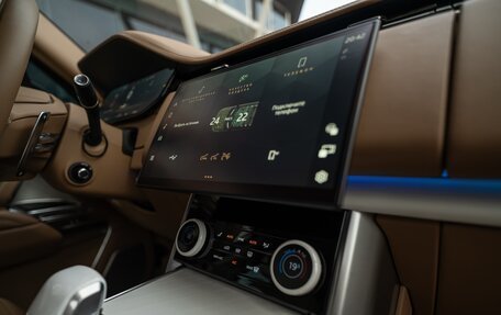 Land Rover Range Rover IV рестайлинг, 2022 год, 23 000 000 рублей, 8 фотография
