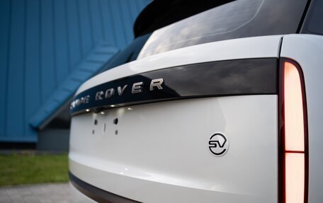 Land Rover Range Rover IV рестайлинг, 2022 год, 23 000 000 рублей, 26 фотография