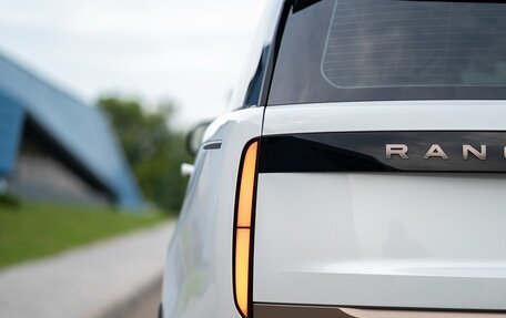 Land Rover Range Rover IV рестайлинг, 2022 год, 23 000 000 рублей, 28 фотография