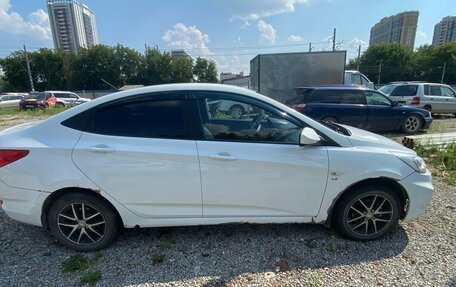 Hyundai Solaris II рестайлинг, 2013 год, 475 000 рублей, 3 фотография