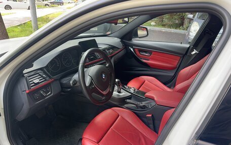 BMW 3 серия, 2013 год, 1 950 000 рублей, 8 фотография