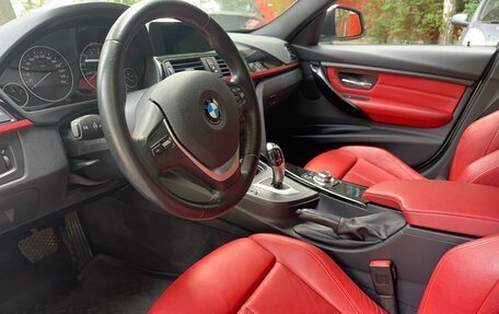 BMW 3 серия, 2013 год, 1 950 000 рублей, 9 фотография