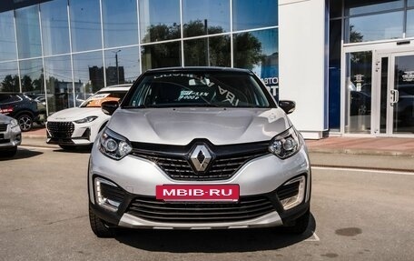 Renault Kaptur I рестайлинг, 2017 год, 1 700 000 рублей, 4 фотография