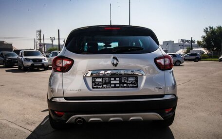 Renault Kaptur I рестайлинг, 2017 год, 1 700 000 рублей, 8 фотография