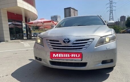 Toyota Camry, 2006 год, 620 000 рублей, 2 фотография