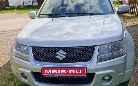 Suzuki Grand Vitara, 2011 год, 750 000 рублей, 1 фотография