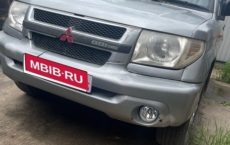 Mitsubishi Pajero iO, 1998 год, 400 000 рублей, 1 фотография