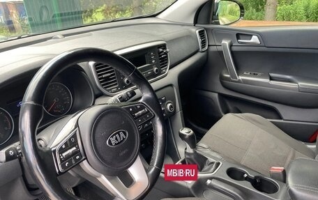 KIA Sportage IV рестайлинг, 2019 год, 2 200 000 рублей, 5 фотография