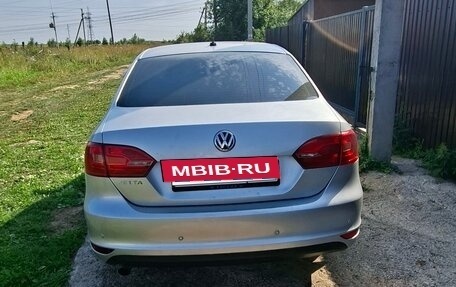 Volkswagen Jetta VI, 2013 год, 650 000 рублей, 8 фотография