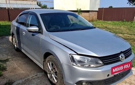 Volkswagen Jetta VI, 2013 год, 650 000 рублей, 2 фотография