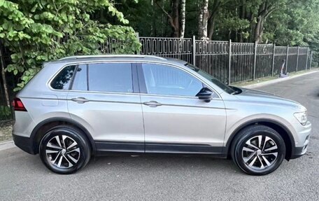 Volkswagen Tiguan II, 2019 год, 2 139 999 рублей, 5 фотография