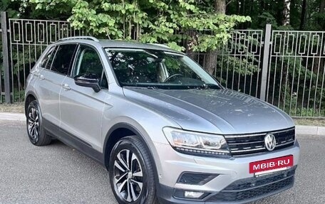 Volkswagen Tiguan II, 2019 год, 2 139 999 рублей, 4 фотография