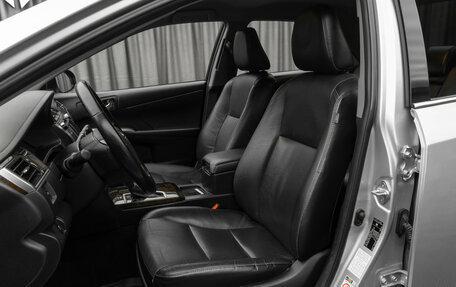 Toyota Camry, 2017 год, 2 400 000 рублей, 9 фотография