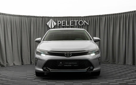 Toyota Camry, 2017 год, 2 400 000 рублей, 3 фотография