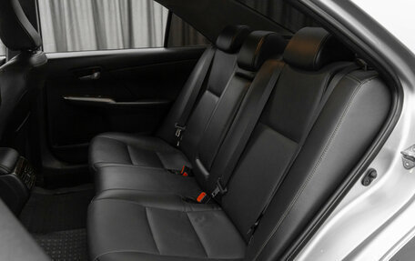 Toyota Camry, 2017 год, 2 400 000 рублей, 12 фотография