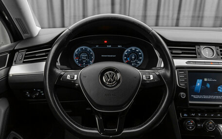 Volkswagen Passat B8 рестайлинг, 2015 год, 1 750 000 рублей, 10 фотография