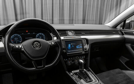 Volkswagen Passat B8 рестайлинг, 2015 год, 1 750 000 рублей, 7 фотография