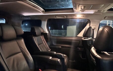 Toyota Alphard III, 2012 год, 2 500 000 рублей, 1 фотография