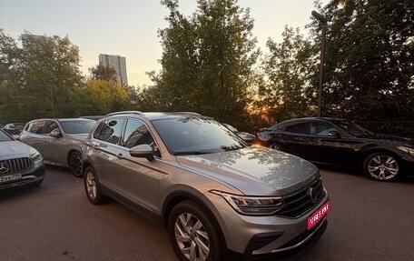 Volkswagen Tiguan II, 2021 год, 2 750 000 рублей, 1 фотография