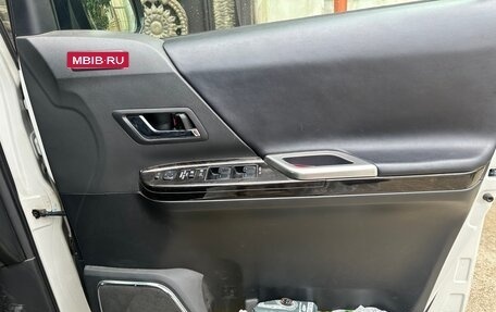 Toyota Alphard III, 2012 год, 2 500 000 рублей, 21 фотография