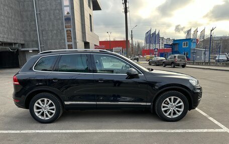 Volkswagen Touareg III, 2013 год, 2 950 000 рублей, 2 фотография