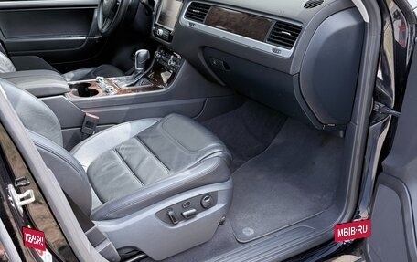 Volkswagen Touareg III, 2013 год, 2 950 000 рублей, 11 фотография