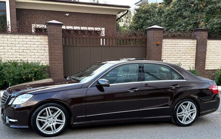 Mercedes-Benz E-Класс, 2009 год, 1 450 000 рублей, 2 фотография