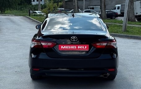 Toyota Camry, 2020 год, 2 150 000 рублей, 3 фотография