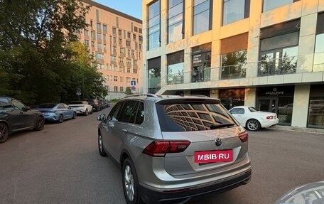 Volkswagen Tiguan II, 2021 год, 2 750 000 рублей, 3 фотография