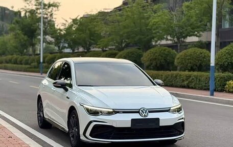 Volkswagen Golf VIII, 2023 год, 1 545 666 рублей, 2 фотография