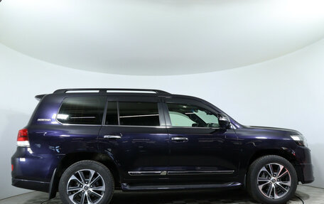 Toyota Land Cruiser 200, 2019 год, 9 900 000 рублей, 5 фотография