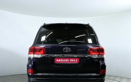 Toyota Land Cruiser 200, 2019 год, 9 900 000 рублей, 7 фотография