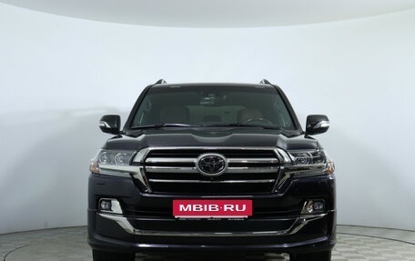 Toyota Land Cruiser 200, 2019 год, 9 900 000 рублей, 3 фотография