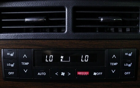 Toyota Land Cruiser 200, 2019 год, 9 900 000 рублей, 16 фотография