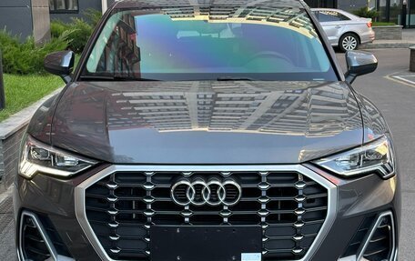 Audi Q3, 2022 год, 2 800 000 рублей, 8 фотография