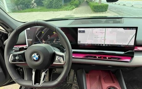 BMW 5 серия, 2026 год, 5 800 000 рублей, 13 фотография