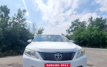 Toyota Camry, 2013 год, 1 590 000 рублей, 4 фотография