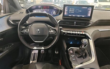 Peugeot 5008 II, 2021 год, 1 650 000 рублей, 3 фотография